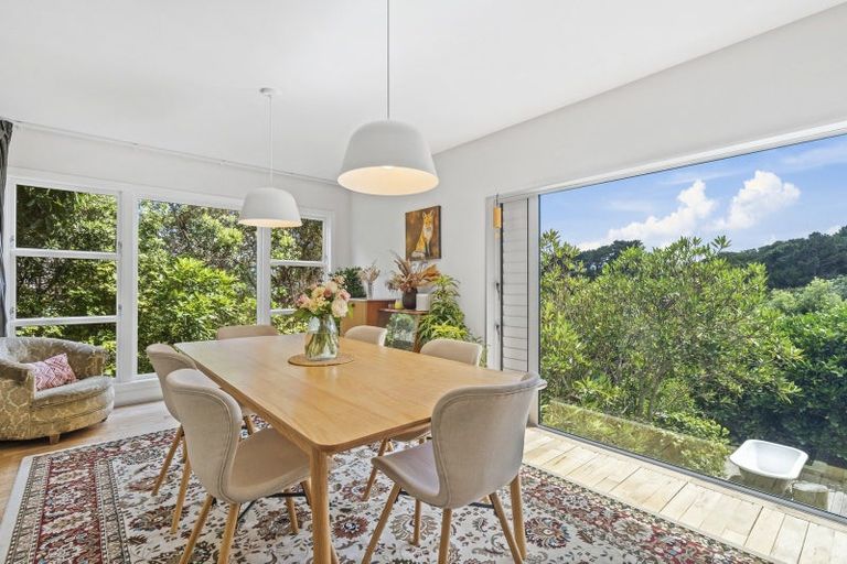 Photo of property in 94 Sidlaw Street, Strathmore Park, Wellington, 6022