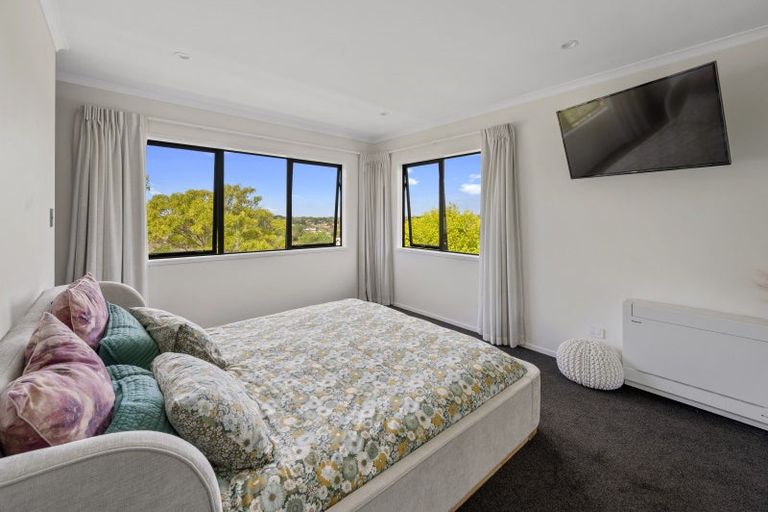 Photo of property in 45 Kent Terrace, Taradale, Napier, 4112