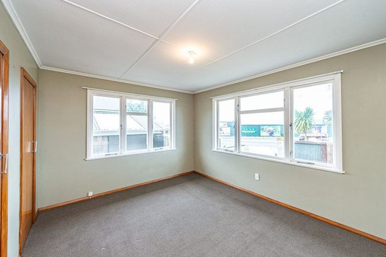 Photo of property in 3 Jackson Street, College Estate, Whanganui, 4500