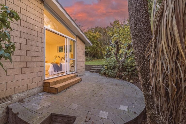 Photo of property in 79a Port Hills Road, Heathcote Valley, Christchurch, 8022