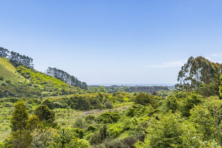 Photo of property in 213 Reikorangi Road, Waikanae, 5391