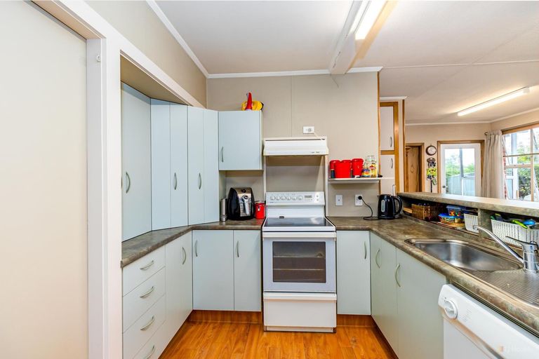 Photo of property in 1 Kennedy Crescent, Waimate, 7924