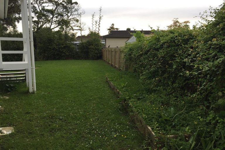 Photo of property in 3 Hamblyn Place, Ranui, Auckland, 0612