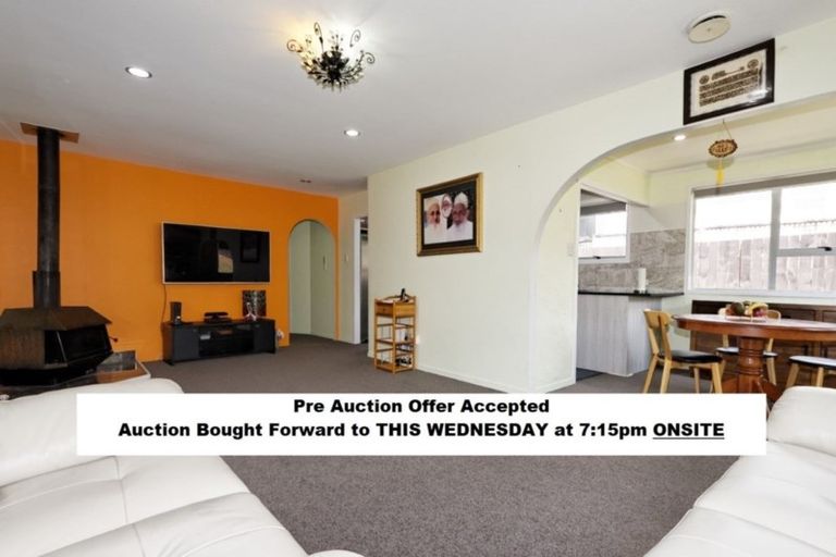 Photo of property in 28 Matama Road, Glen Eden, Auckland, 0602