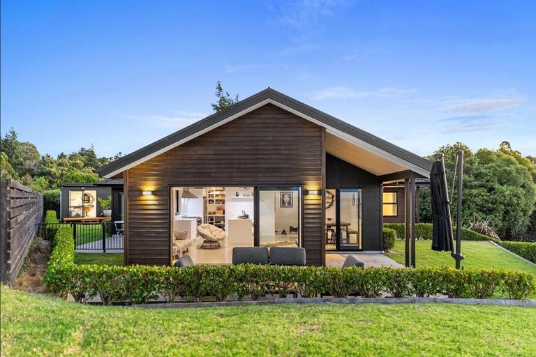 Photo of property in 27 Greenvale Place, Welcome Bay, Tauranga, 3112