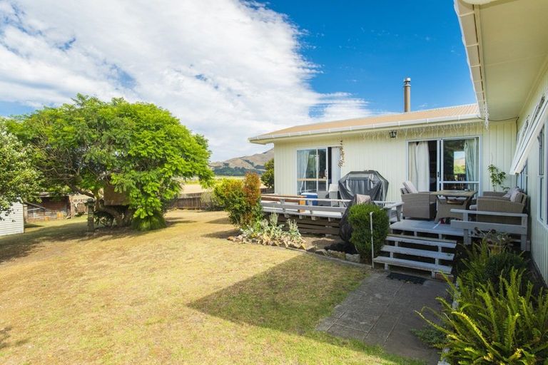 Photo of property in 14 Discovery Street, Tolaga Bay, 4077