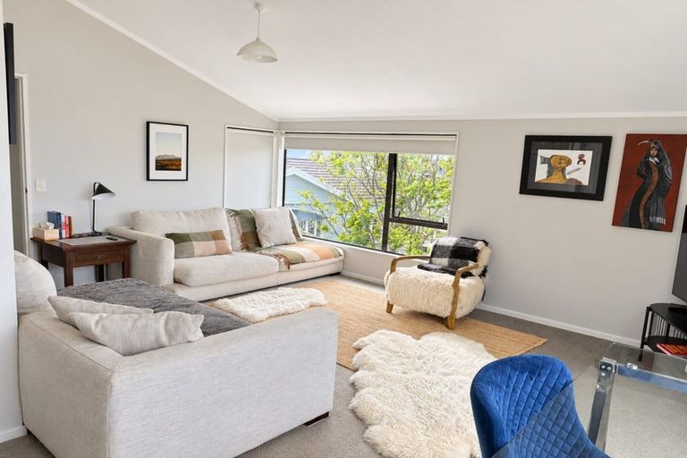 Photo of property in 5 Vella Street, Titahi Bay, Porirua, 5022