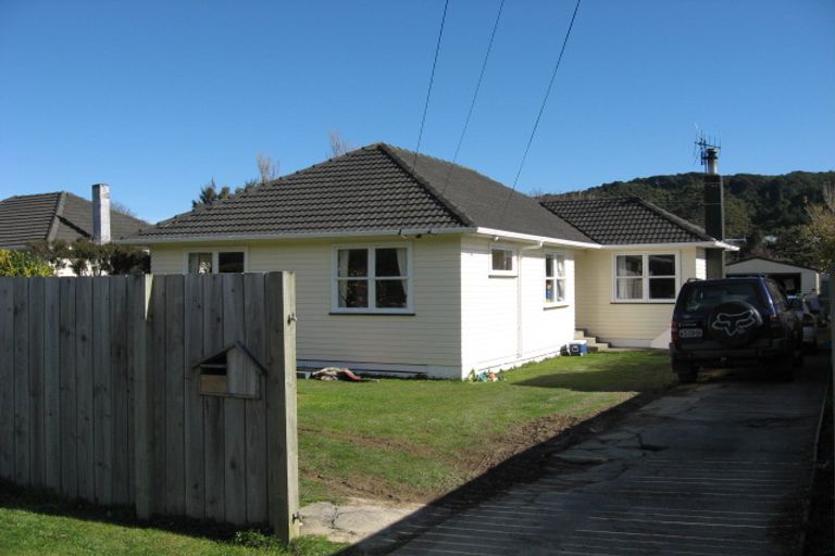 Photo of property in 29 Moohan Street, Wainuiomata, Lower Hutt, 5014