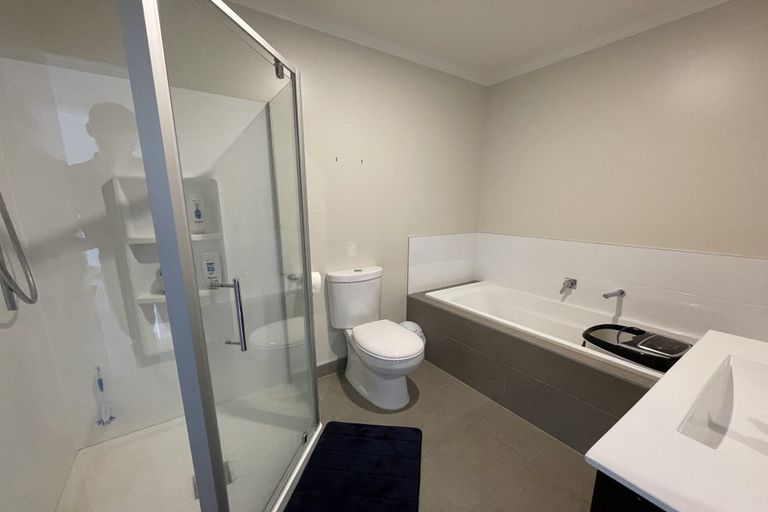 Photo of property in 16 Oioi Road, Hobsonville, Auckland, 0616