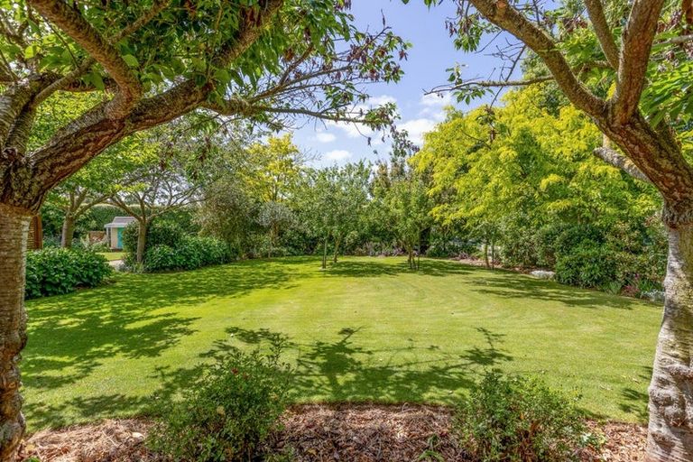 Photo of property in 11 Bridge Street, Southbridge, 7602