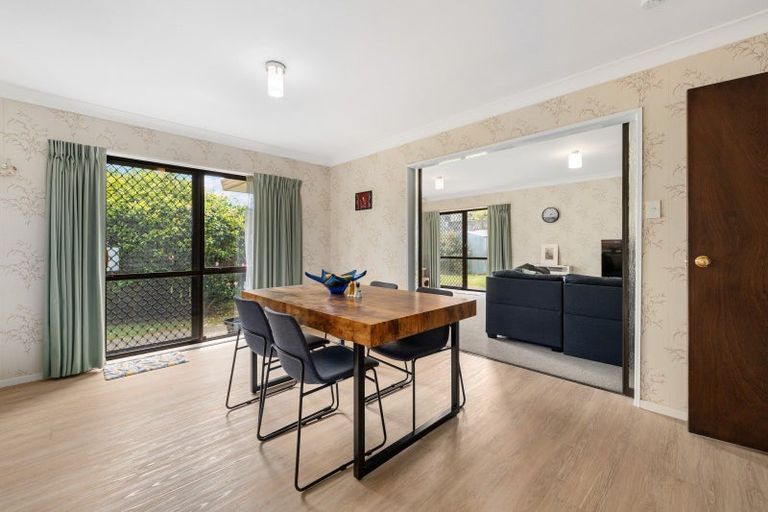 Photo of property in 1 Astrid Court, Awapuni, Palmerston North, 4412