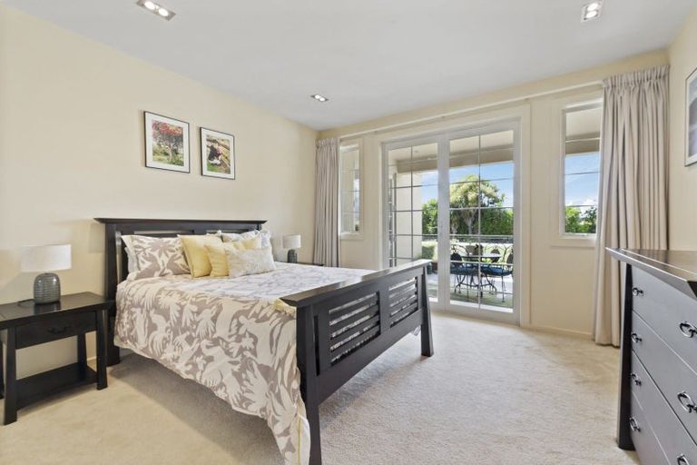 Photo of property in 15 Tarahunga Road, Levin, 5571