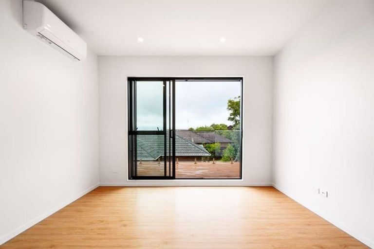 Photo of property in 4/800 Chapel Road, Northpark, Auckland, 2016