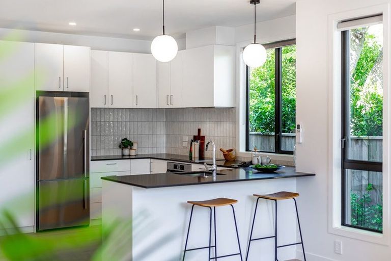 Photo of property in 10/323 Riverside Drive, Waterloo, Lower Hutt, 5011