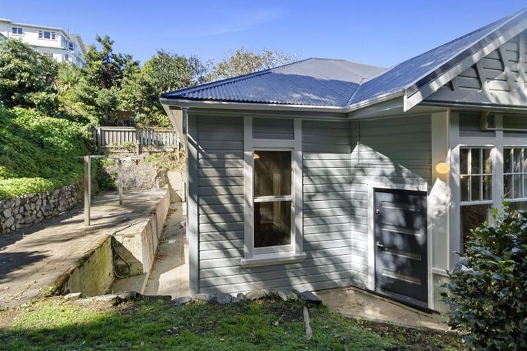 Photo of property in 22 Konini Road, Hataitai, Wellington, 6021