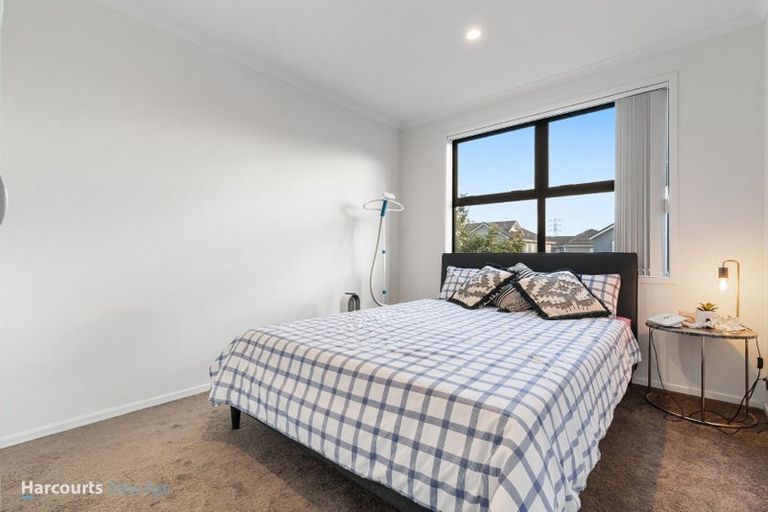 Photo of property in 14 Rere Close, Takanini, 2112