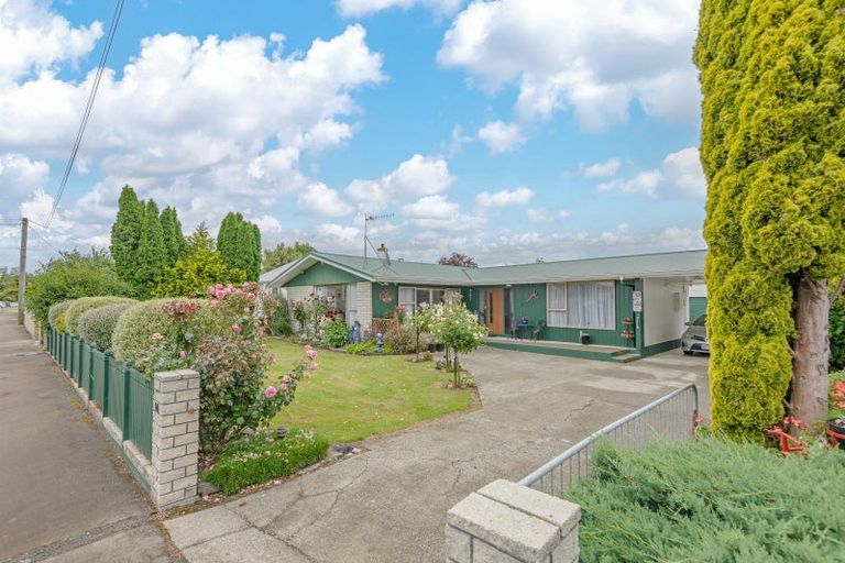 Photo of property in 10 Victoria Street, Pahiatua, 4910