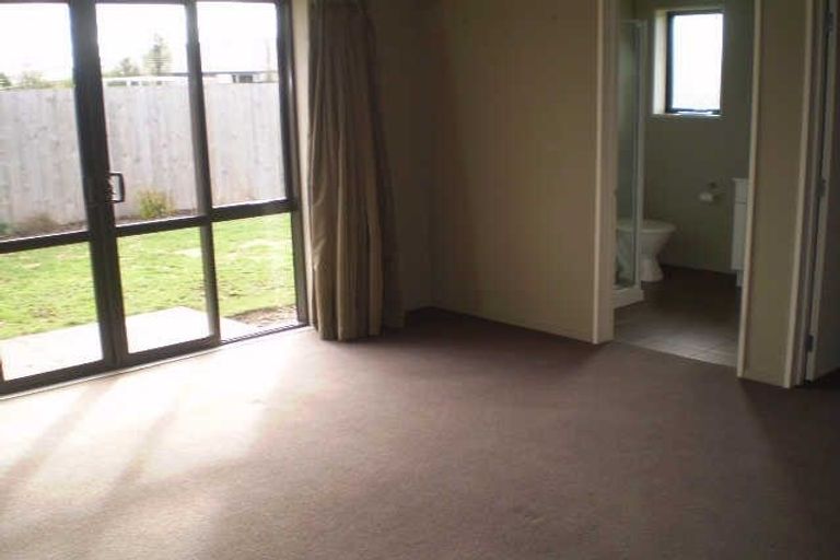 Photo of property in 37 Rolleston Drive, Rolleston, 7614