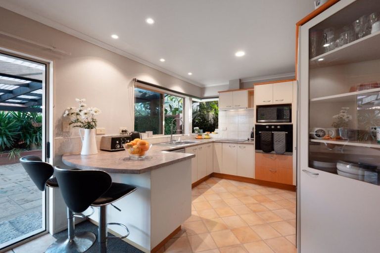 Photo of property in 30 Mcleod Place, Papamoa Beach, Papamoa, 3118