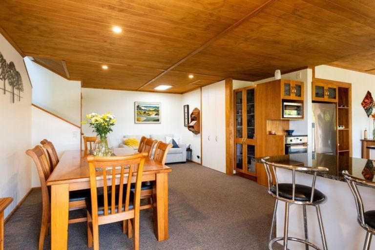 Photo of property in 313 Hill Road, Eskdale, Napier, 4182