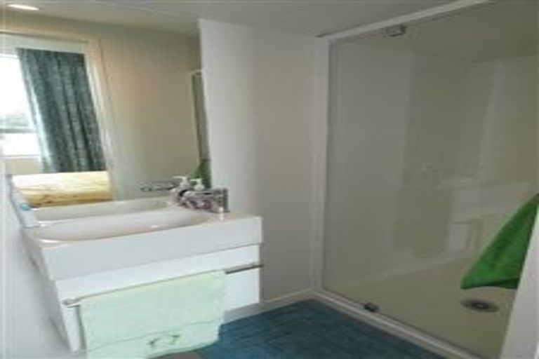 Photo of property in 15/2 Stone Street, Miramar, Wellington, 6022