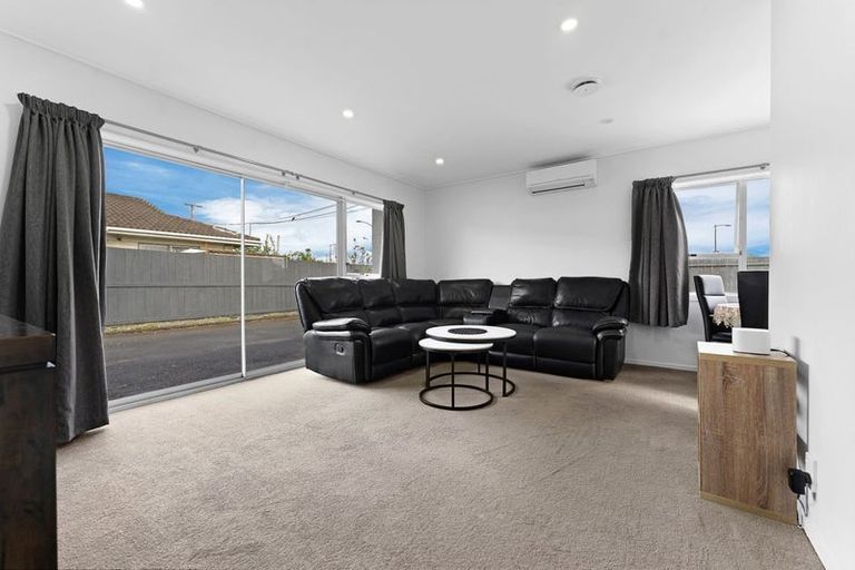 Photo of property in 1/26 Airfield Road, Takanini, 2112