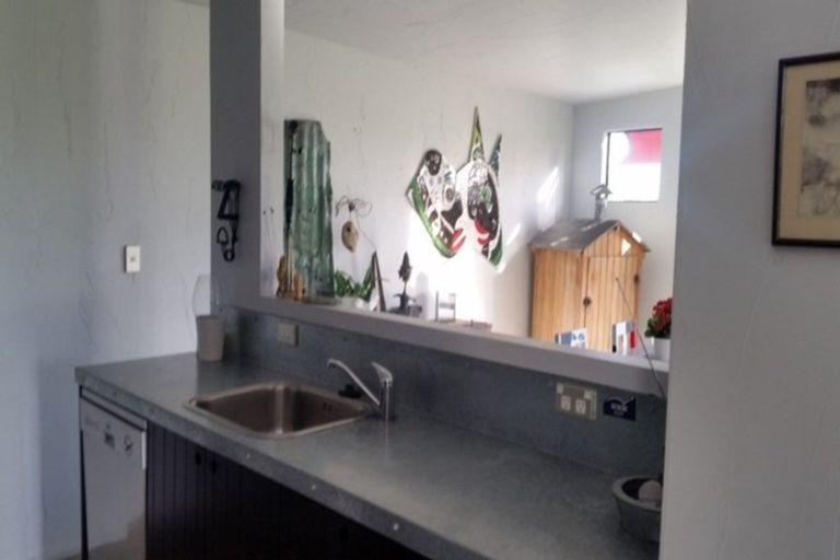 Photo of property in 21 Golf Vue Place, Castlecliff, Whanganui, 4501