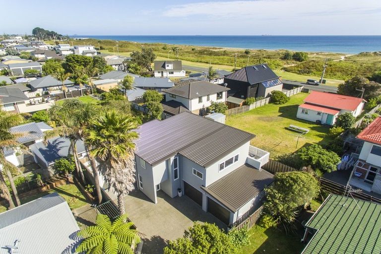 Photo of property in 75b Dickson Road, Papamoa Beach, Papamoa, 3118