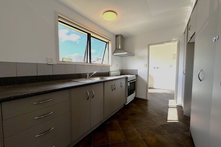 Photo of property in 20 Camphora Place, Ranui, Auckland, 0612