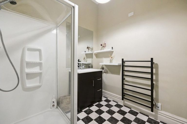 Photo of property in 19 Middleton Road, Kew, Dunedin, 9012