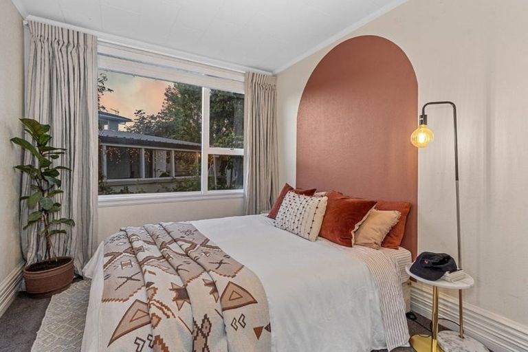 Photo of property in 9 Lake Terrace Road, Burwood, Christchurch, 8061