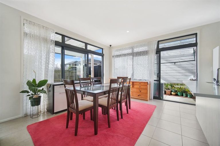 Photo of property in 17 Fermi Lane, Papakura, 2110