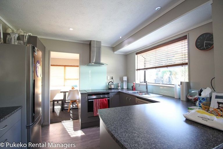 Photo of property in 8 Hakea Place, Totara Heights, Auckland, 2105