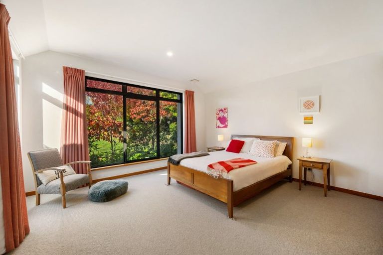 Photo of property in 248 Beacon Point Road, Wanaka, 9305
