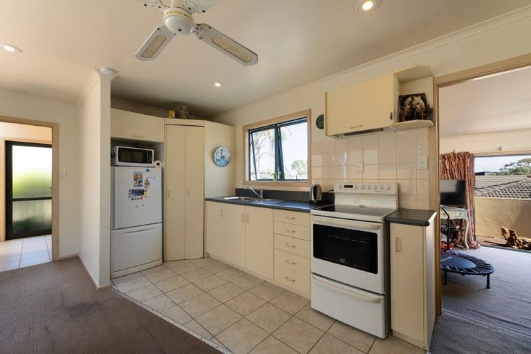 Photo of property in 190 Marine Parade, Mount Maunganui, 3116