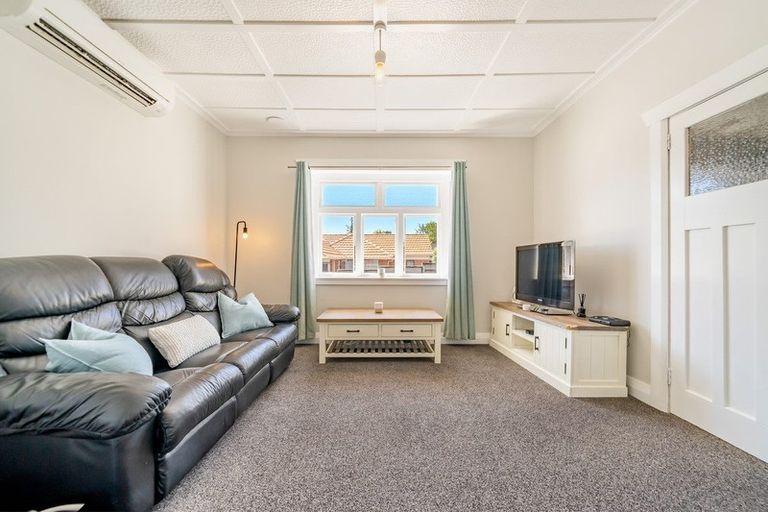 Photo of property in 72a Moeraki Road, Maoribank, Upper Hutt, 5018