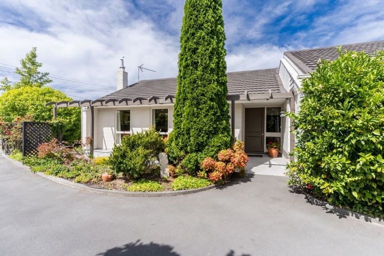 Photo of property in 67 Hamilton Avenue, Ilam, Christchurch, 8041