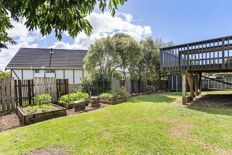 Photo of property in 13 Tree View Avenue, Glenfield, Auckland, 0629