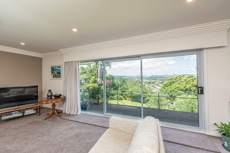 Photo of property in 10 Great North Road, Saint Johns Hill, Whanganui, 4500