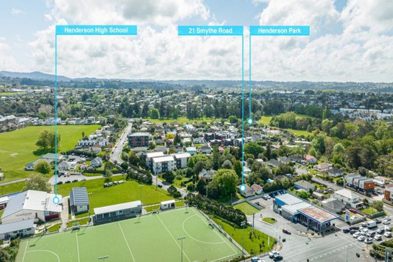 Photo of property in 21 Smythe Road, Henderson, Auckland, 0612