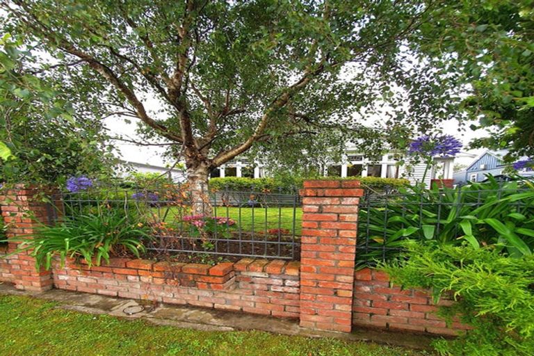 Photo of property in 21 Riverside Drive, Waiwhetu, Lower Hutt, 5010