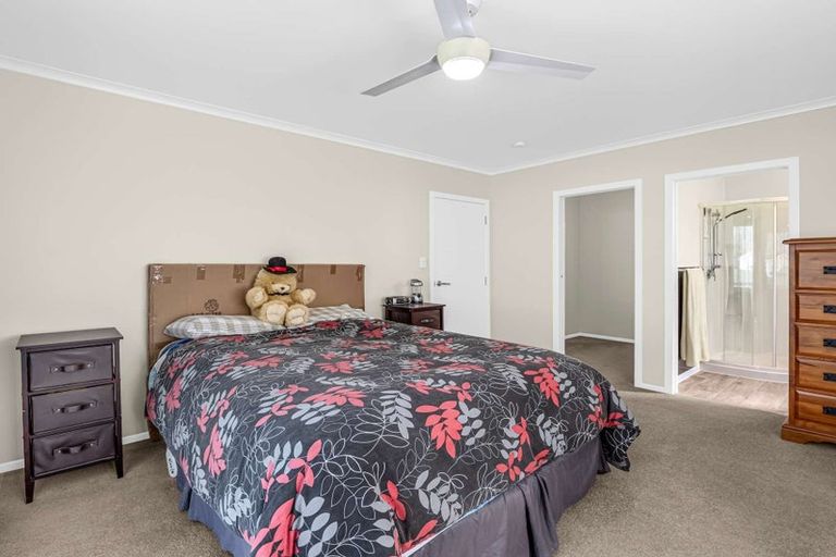 Photo of property in 8 Ormond Street, Woodville, 4920