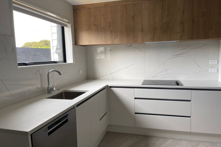 Photo of property in 29 Windy Ridge Road, Glenfield, Auckland, 0629