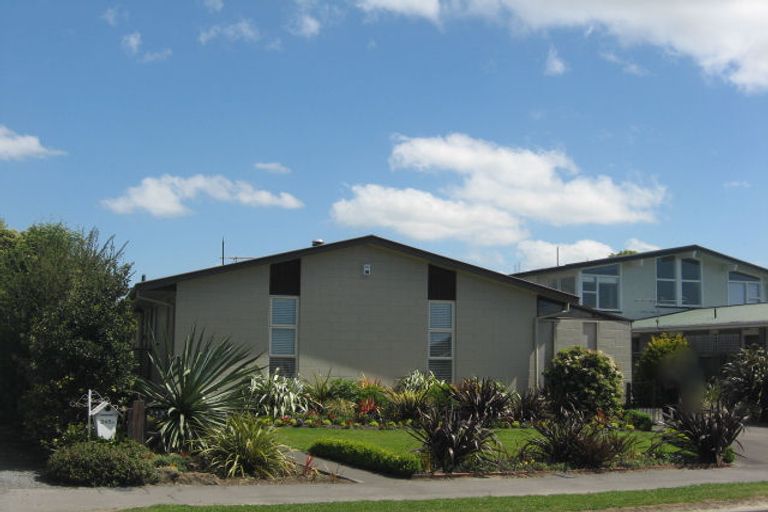 Photo of property in 247 Harewood Road, Bishopdale, Christchurch, 8053