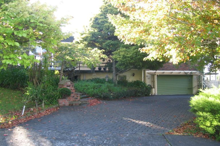 Photo of property in 3 Willow Way, Sunnyhills, Auckland, 2010