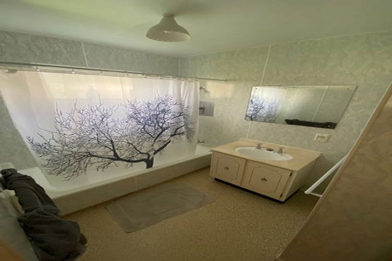 Photo of property in 9 Hartley Place, Awapuni, Palmerston North, 4412