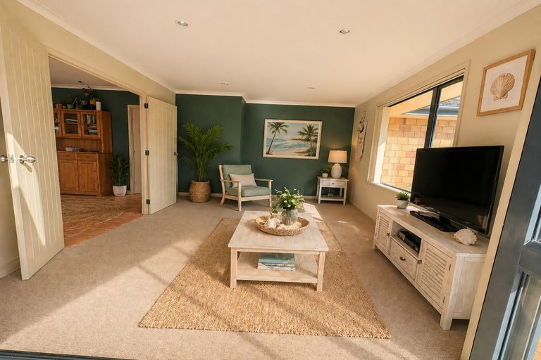 Photo of property in 16 Reo Crescent, Waihi Beach, 3611