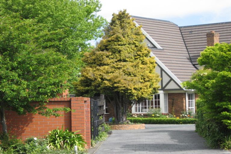 Photo of property in 9 Frith Place, Burnside, Christchurch, 8053