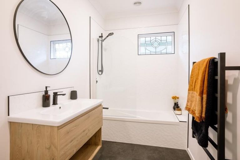 Photo of property in 9 Minchin Crescent, St Andrews, Hamilton, 3200