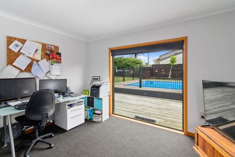 Photo of property in 1 Wharepaina Crescent, Springfield, Rotorua, 3015